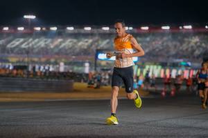 BIB: 100
                            <button type="button" onclick="openModal(22866705)" class="btn btn-primary btn-sm float-right btn-popup" data-toggle="modal" data-target=".modal-high-quality">
                        <i class="fas fa-shopping-cart"></i> Add to Cart
                    </button>
                                            <button type="button" onclick="isThisMe(22866705, true)" class="btn btn-success btn-sm float-right btn-popup btn-isme hidden" data-toggle="tooltip" data-placement="bottom" title="นี่คือรูปของคุณใช่ไหม คลิกที่นี่เพื่อเอาเข้าอัลบั้ม">
                        <i class="fas fa-plus"></i> Add to album
                    </button>
                    <button type="button" onclick="isThisMe(22866705, false)" class="btn btn-warning btn-sm float-right btn-popup btn-isnotme hidden">
                        <i class="fas fa-ban"></i> Remove from album
                    </button>